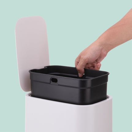 Coș de gunoi pătrat cu pedală, 7 l, plastic, capac cu închidere silențioasă