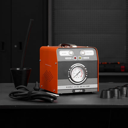 Automotive EVAP Smoke Leak Detector With Air Pump, Gauge