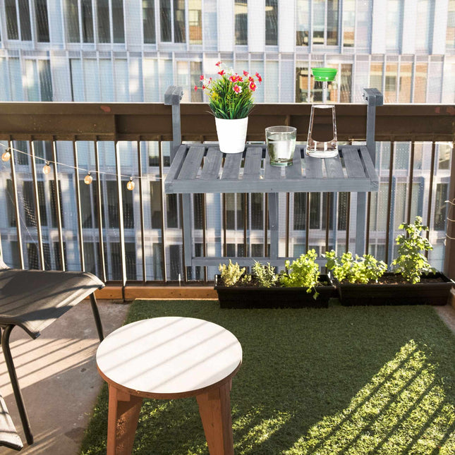 Masa de balcon suspendata din lemn