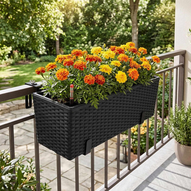 Jardinieră de balcon din ratan negru cu indicator al nivelului apei
