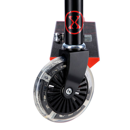 Trotineta negru-roșu, 120L, design durabil