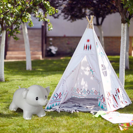 Elefant animal care sări