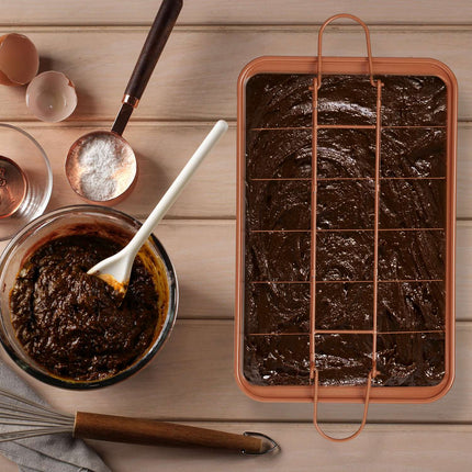 Formă pentru brownie cu bază ridicabilă