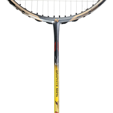Racheta de badminton din carbon cu capac