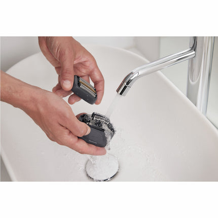 Compact 5-Blade Electric Shaver with Fast Linear Motor