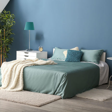 Lampă de masă flexibilă cu abajur din material textil
