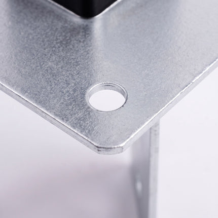 Suporturi pentru stâlpi din oțel galvanizat, set 4 bucăți – 70x70 mm