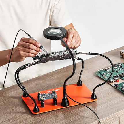 Helping Hands Soldering Station – 4 Arms, 3X LED Magnifier