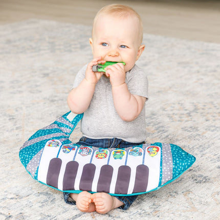 Infantino pian Grow With Me 3 în 1 pentru tummy time