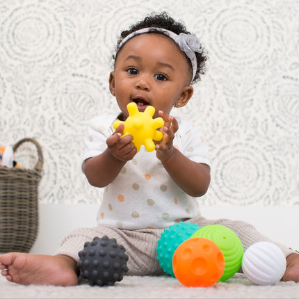 Infantino Set de mingi texturate