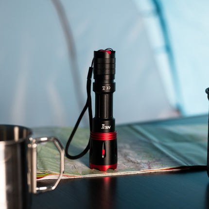 Lanternă LED 1000 LM – Compact, Luminozitate ridicată
