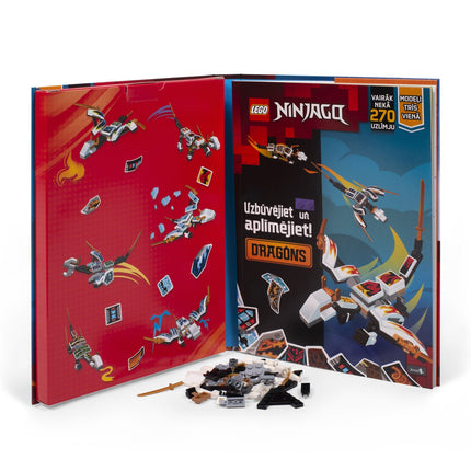 Carte de activități Lego Ninjago „Construiește și lipește: Dragoni” (în limba letonă)
