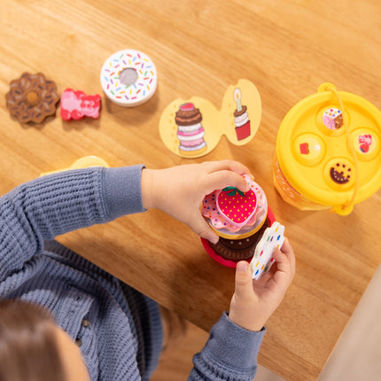 Melissa & Doug Set de joacă Play To Go - tort și fursecuri