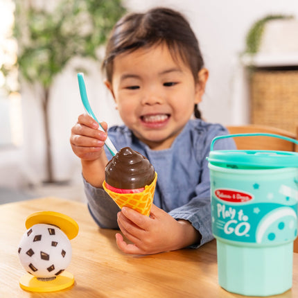 Melissa & Doug Set de joacă cu înghețată Play To Go