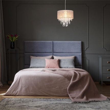 Pendant lamp with crystals