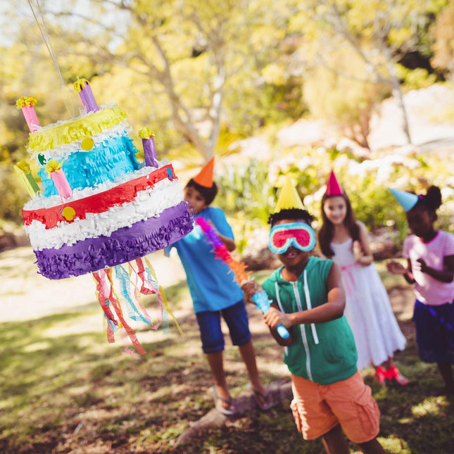 Tort de aniversare Pinata