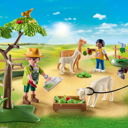 Playmobil Drumeție cu Alpaca 71251