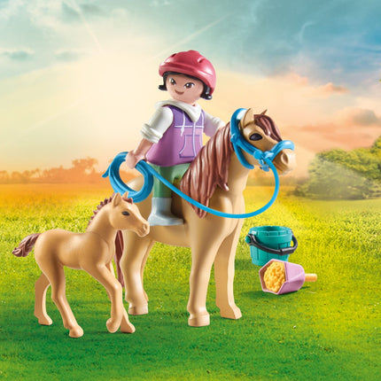 Playmobil Horses of Waterfall Copil cu ponei și mânz 71498