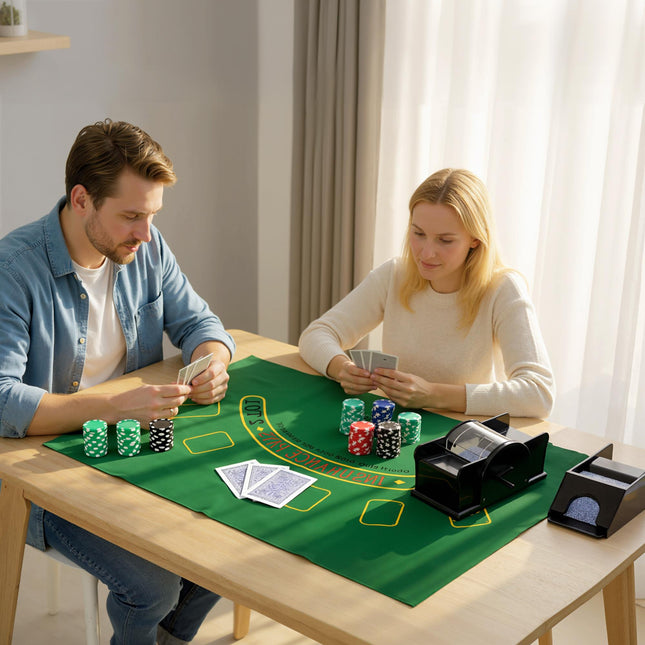 Set de poker cu 300 de jetoane, 2 pachete de cărți, zaruri, cutie pentru 8 jucători