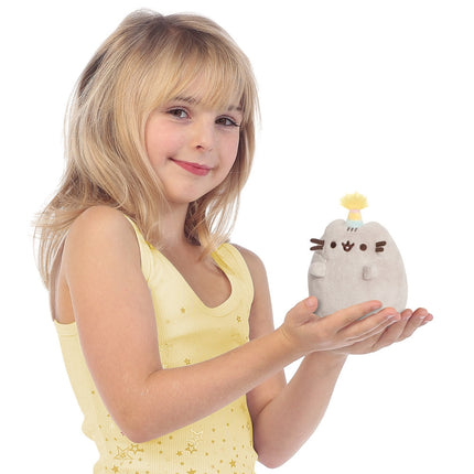 Pusheen jucărie de pluș Pusheen șezând cu pălărie de petrecere, 10 cm