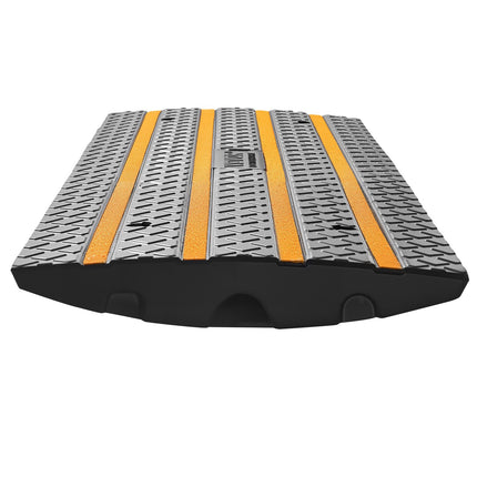 Rubber Curb Ramp 15 Ton, 66 mm Rise, Reflective, 1 Pack