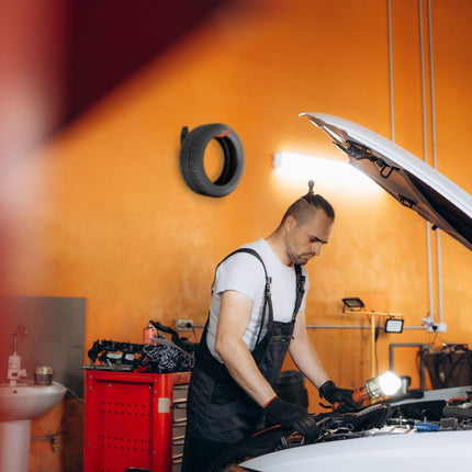 Suport anvelope pentru montare pe perete la un set de 4