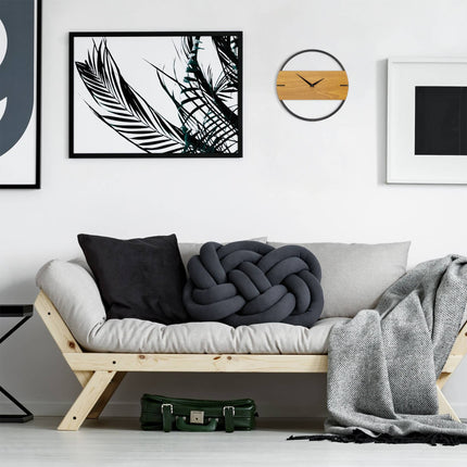Ceas de perete cu design din lemn