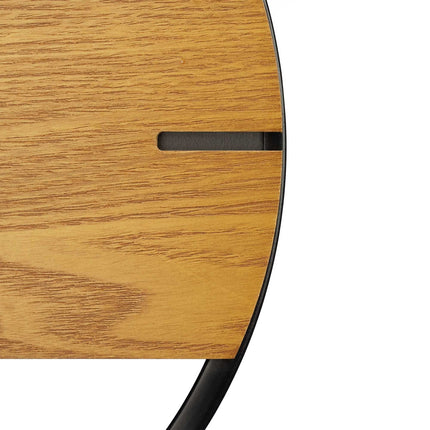 Ceas de perete cu design din lemn