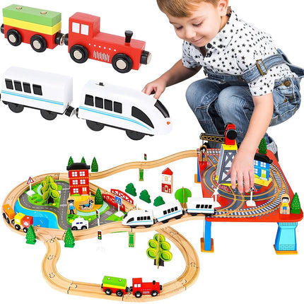 Tren din lemn - tren alimentat cu baterii
