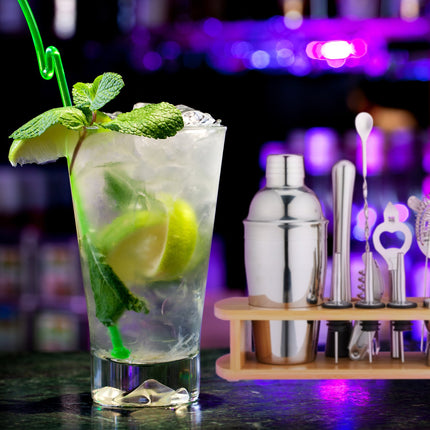 setul de cocktail din 12 piese cu suport